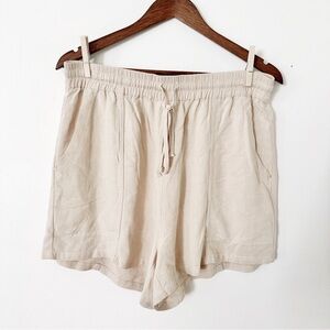 Umgee khaki linen shorts medium